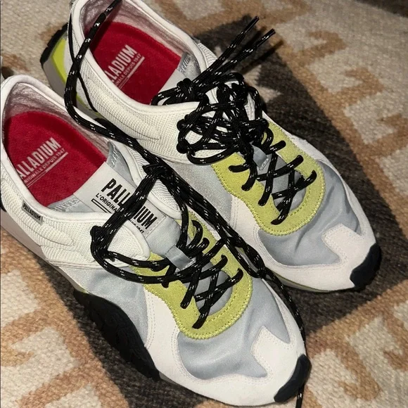 Palladium Troop Cream White Black Low Top Runners Sneakers  display picture 3